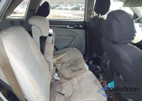 2014 Kia Sorento from USA, damaged, VIN 5XYKE3A60EG474715